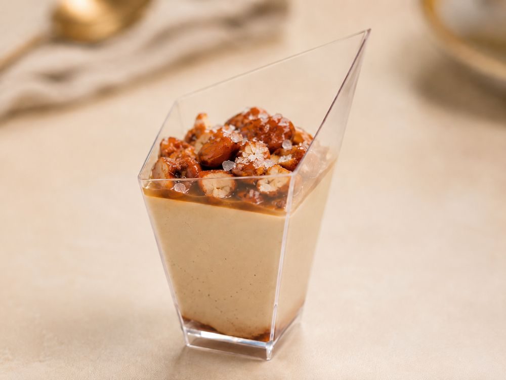 Panna Cotta de Masala Chai com amêndoas caramelizadas